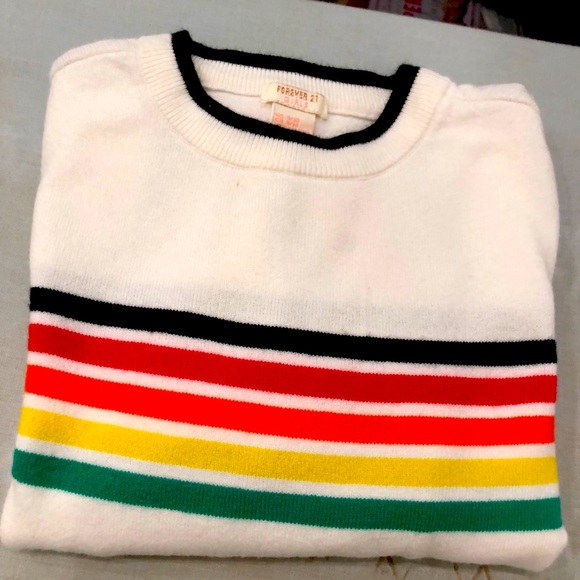 Sweater and house slippers - Picture 1 of 16